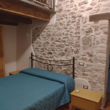 Casa Vacanze Borgo Medievale Tatil Evi Porzano