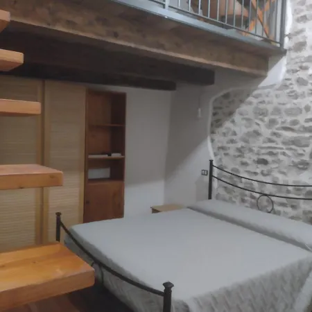 Casa Vacanze Borgo Medievale Tatil Evi *